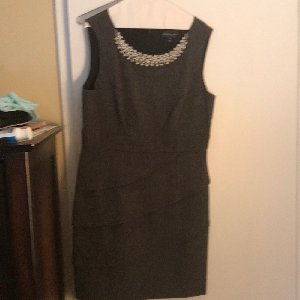 Grey dress with sewn in pearls